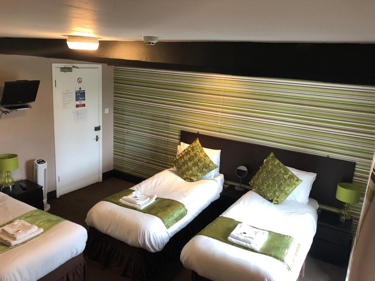 White Lion Hotel Pont Yates Buitenkant foto